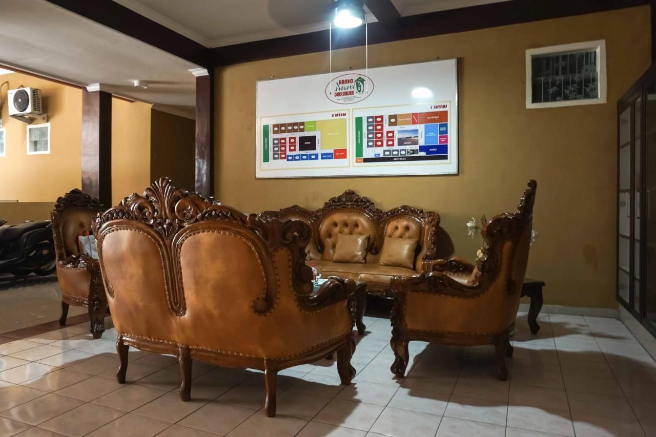 Hotel Omah Kalimosodo Mitra Reddoorz Near Stasiun Malang Kota Baru Exterior foto